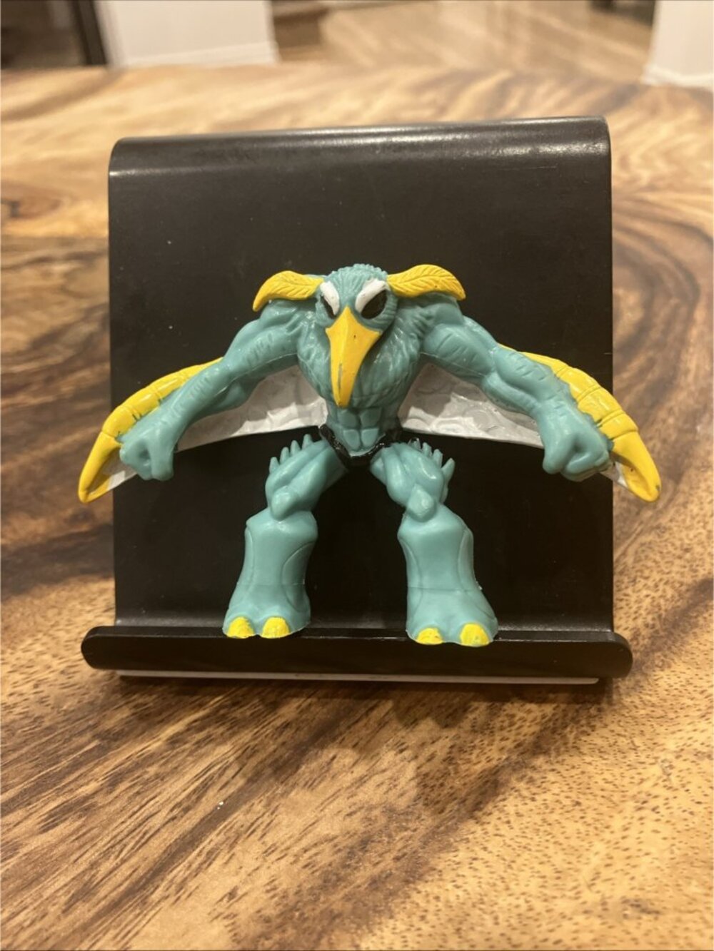 2008 Gormitti Air Tribe - Lord of the Skies Toy Action Figure